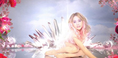 拍摄新歌《迷幻》MV 拍摄新歌《迷幻》MV
