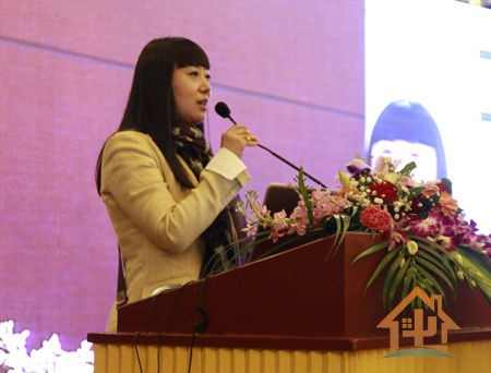 著名设计师赖亚楠女士 著名设计师赖亚楠女士